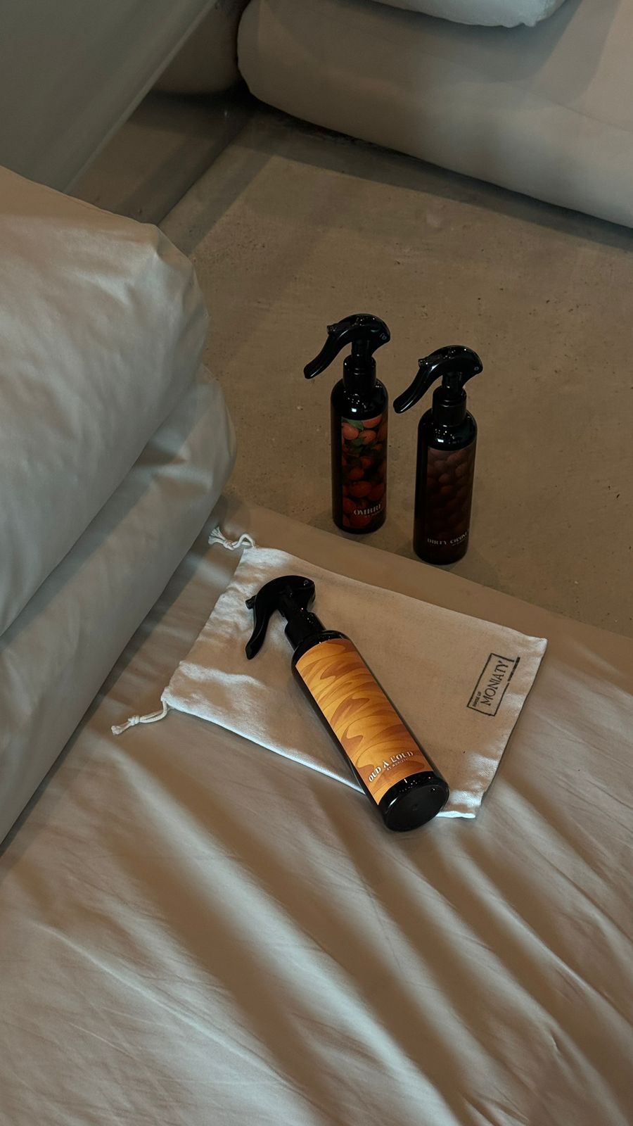 ode à loud room spray
