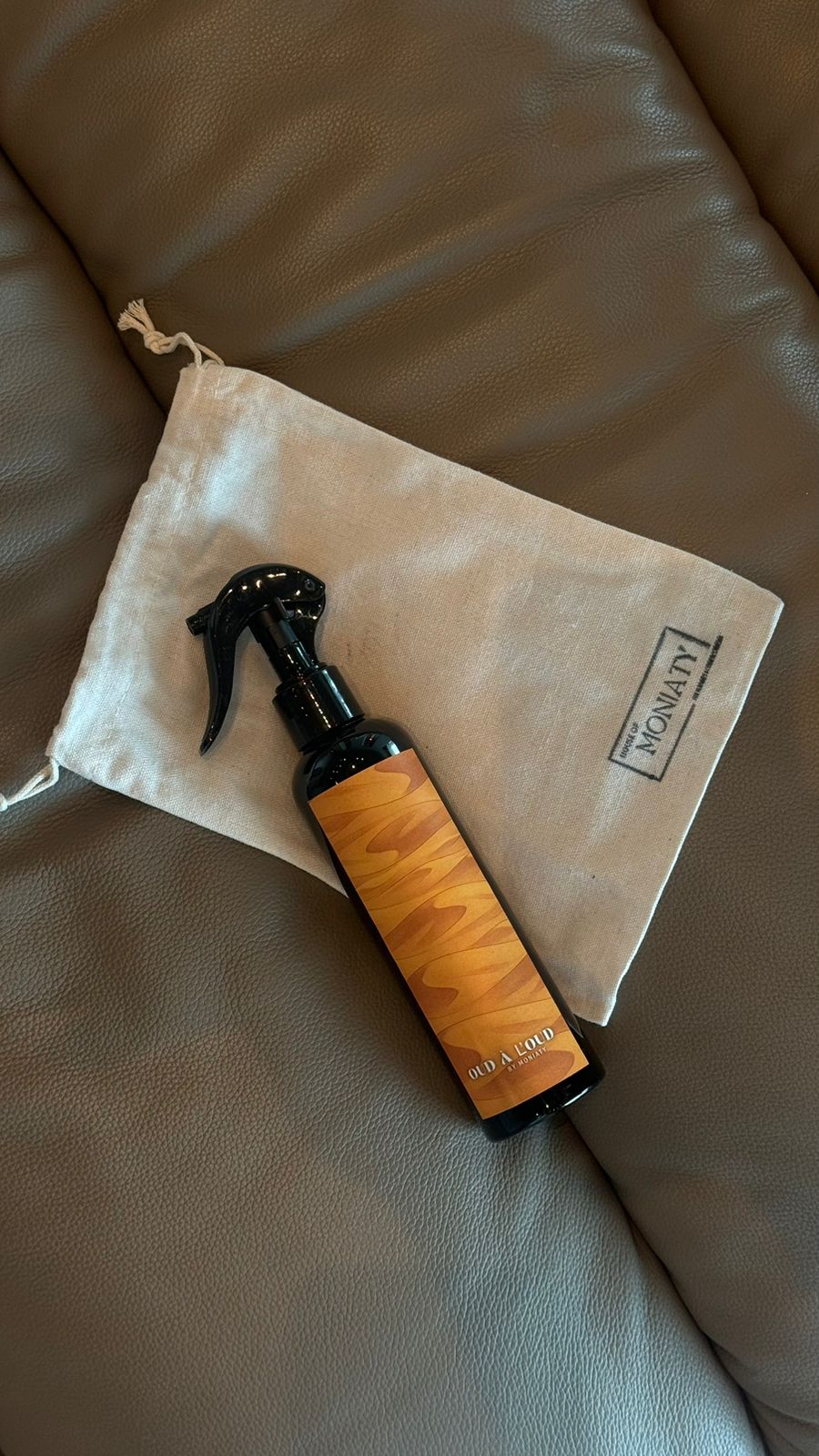 ode à loud room spray